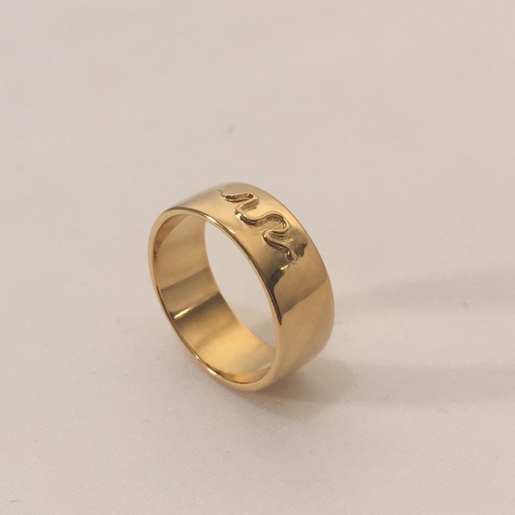 New Vanessa Mooney gold snake ring - Picture 2 of 5